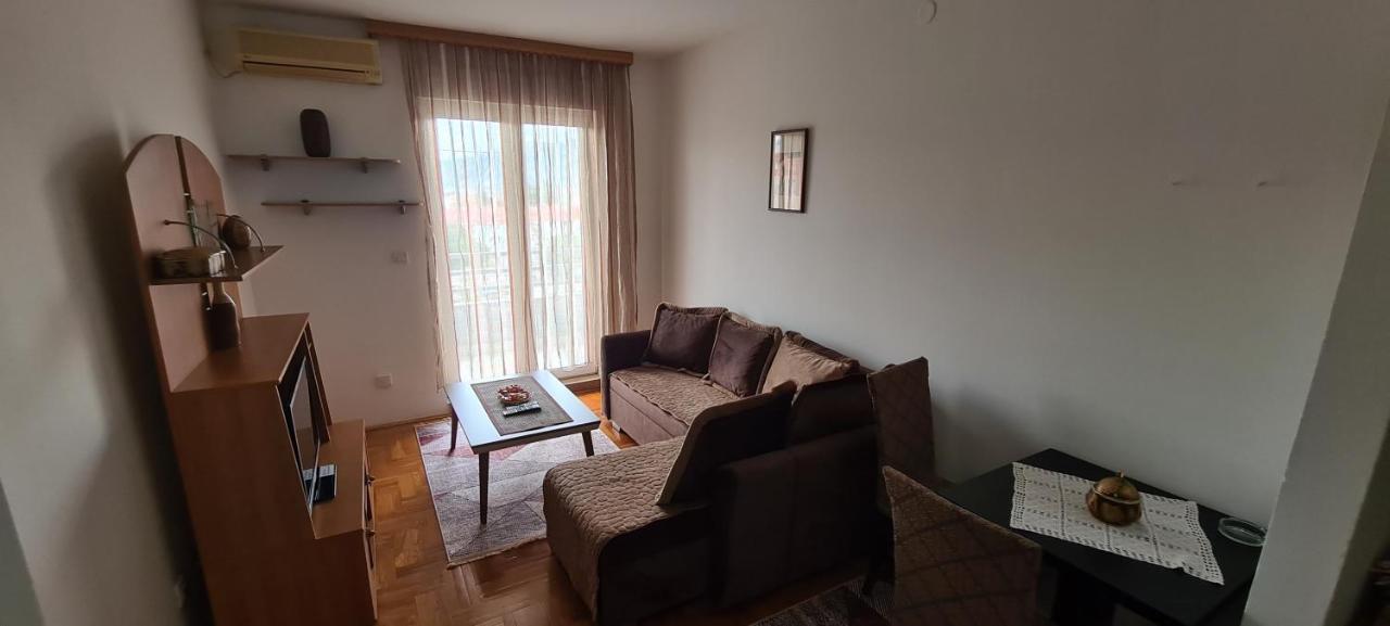 Apartman Velimir Stari Aerodrom Подгорица Екстериор снимка